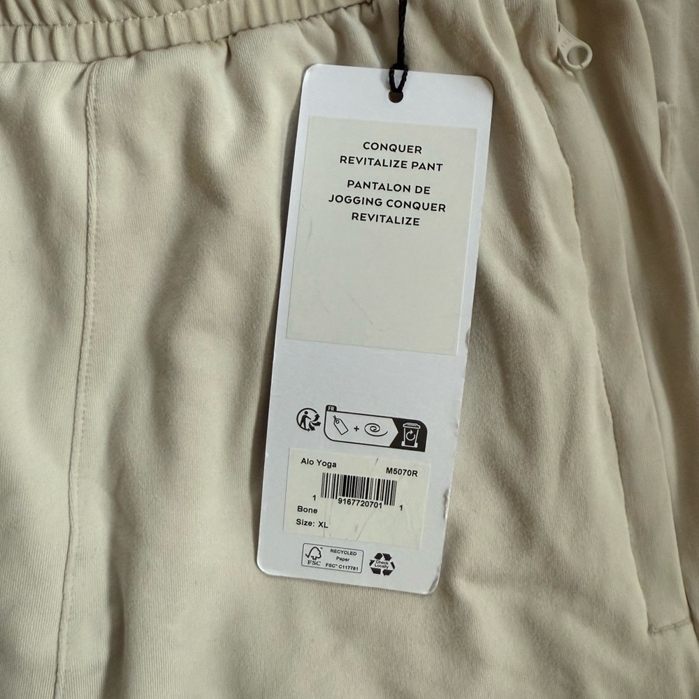 NWT ALO CONQUER REVITALIZE PANT color: BONE - Picture 3 of 6